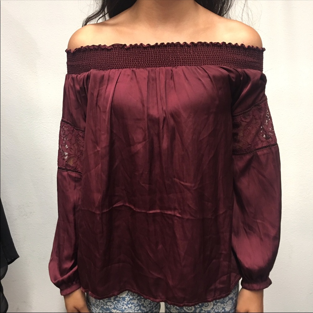 NWT: Francesca’s Burgundy Off Shoulder Top